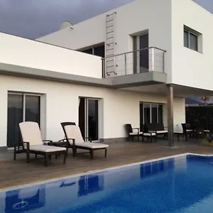 Villa Petit Paradis - A Little Bit Of Heaven, Callao Salvaje
